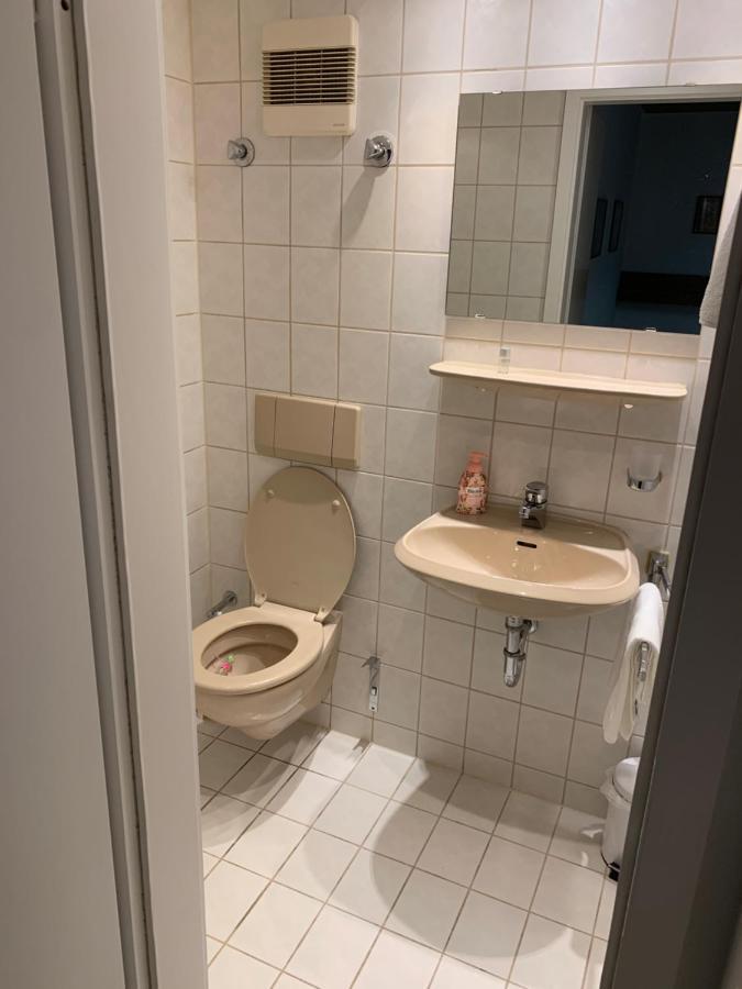 Gasthof Zum Baeren Asperg Exteriör bild